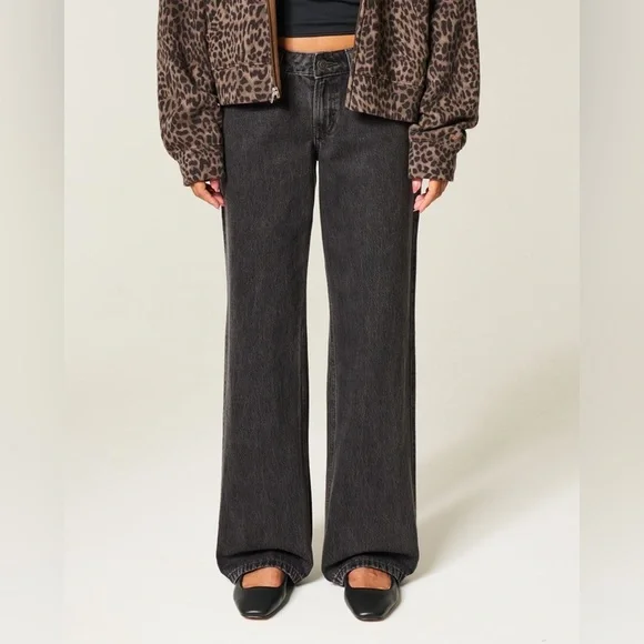 Hollister Low-Rise Washed Black Baggy Jeans - Picture 2 of 4